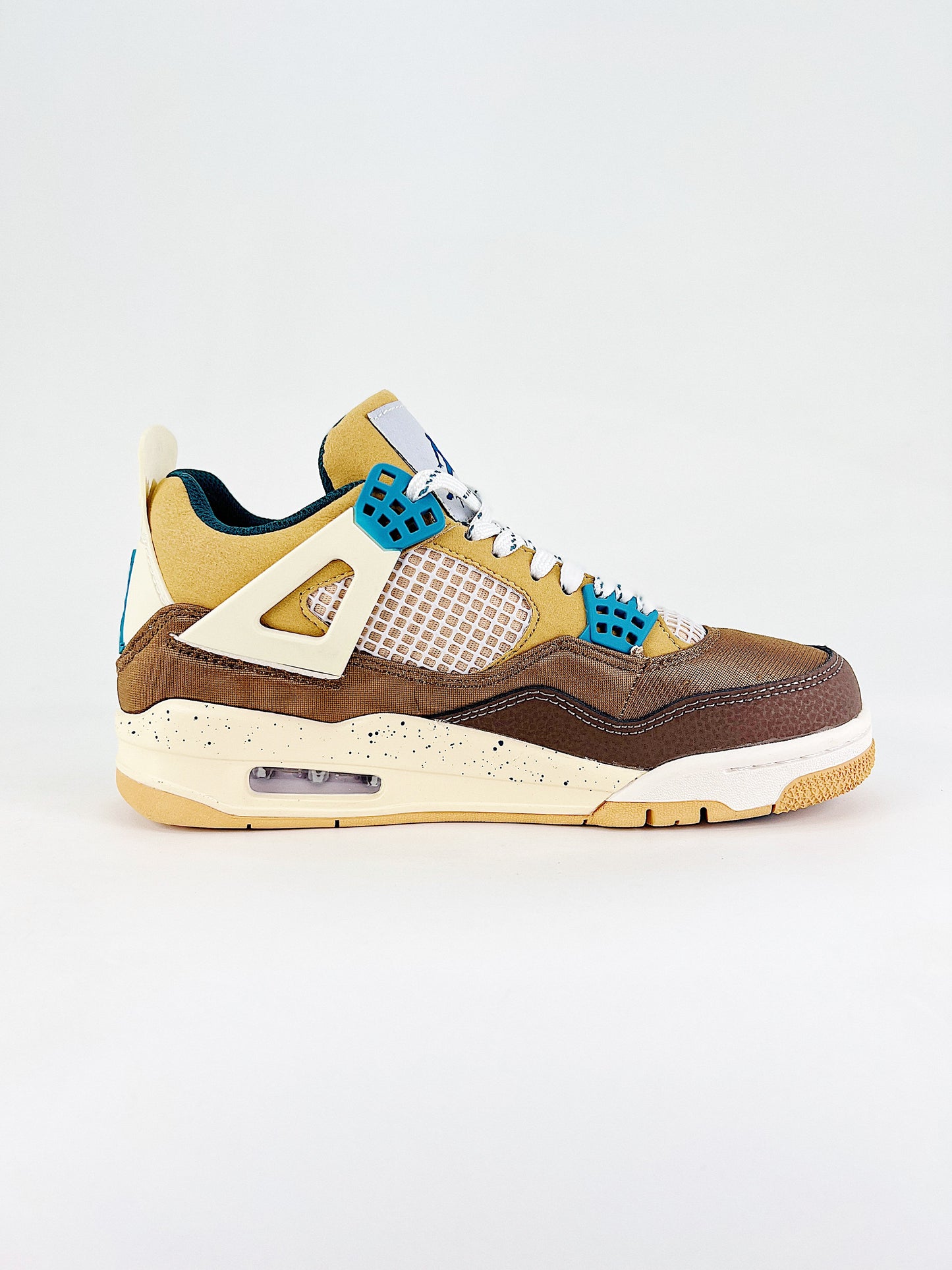Air Jordan 4 – Union Desert Moss Edition