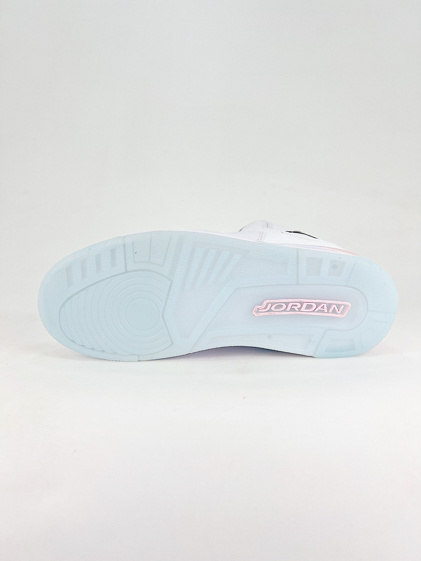 Air Jordan 3 Ice Blossom – Edição Especial