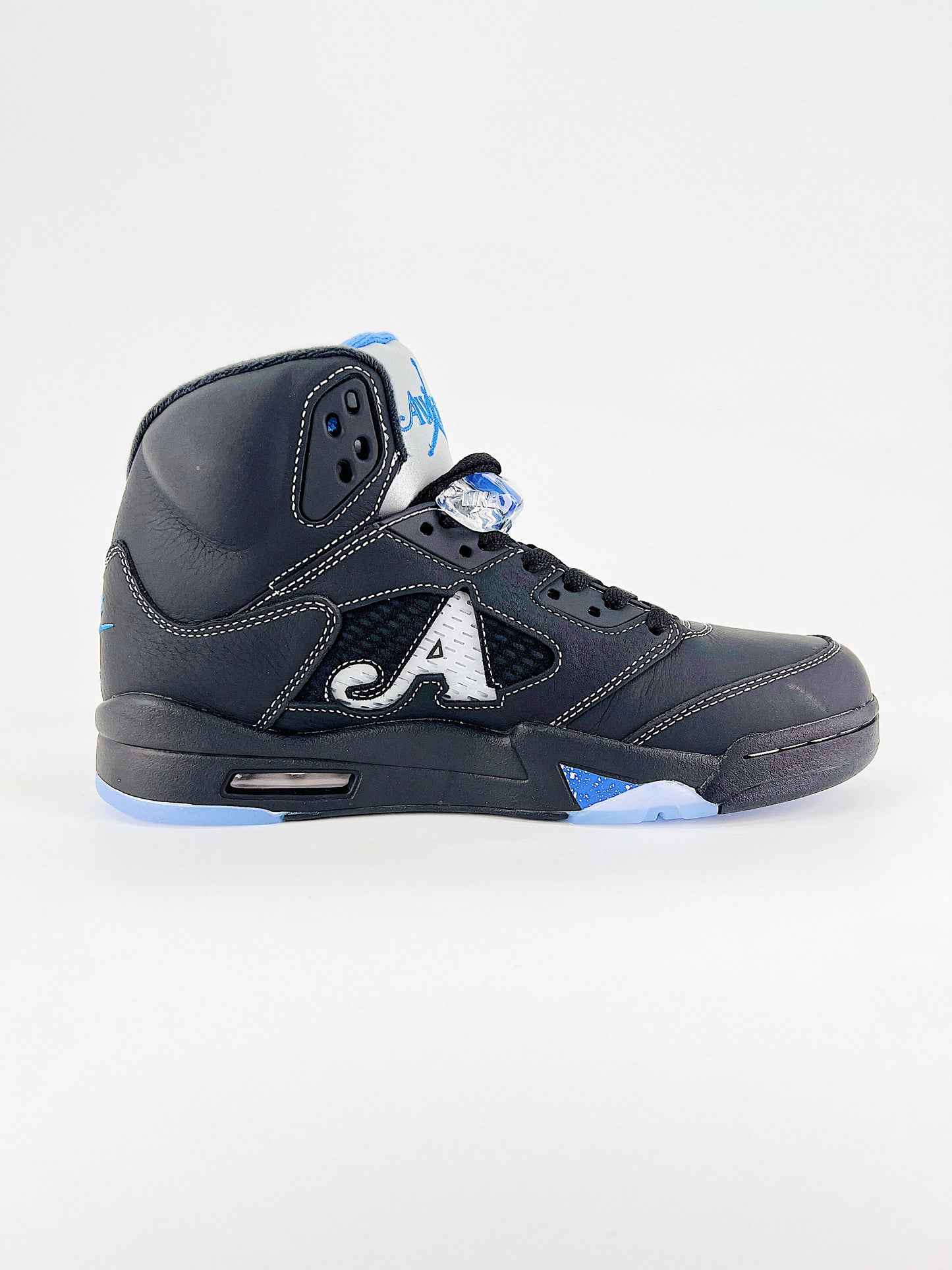 Air Jordan 5 Midnight Ice – Edição Azul Celeste