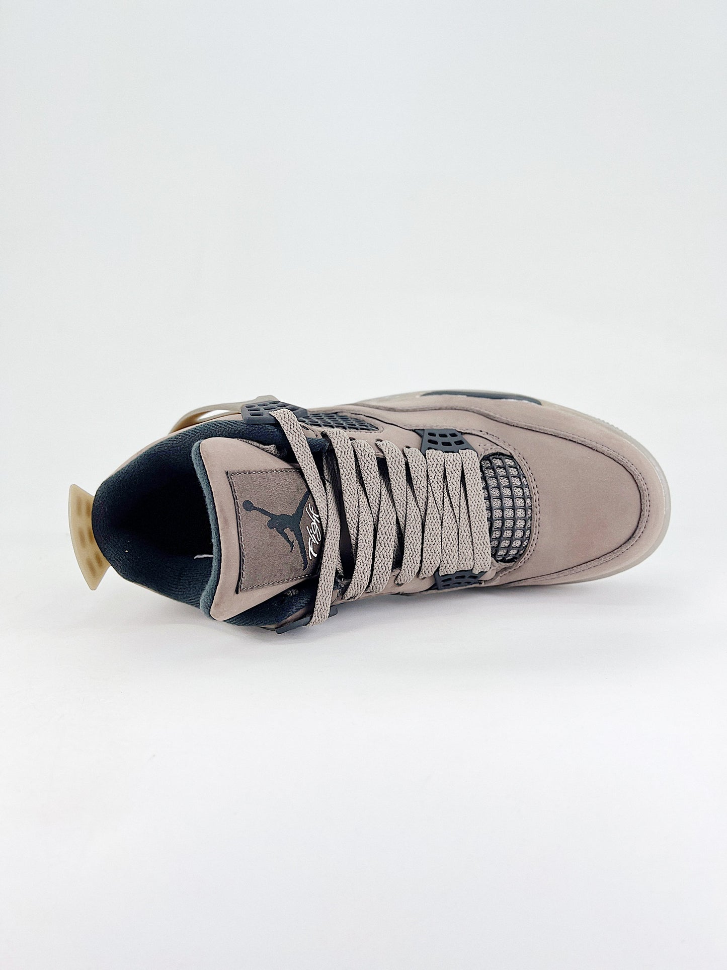 Air Jordan 4 – Taupe Haze Edition