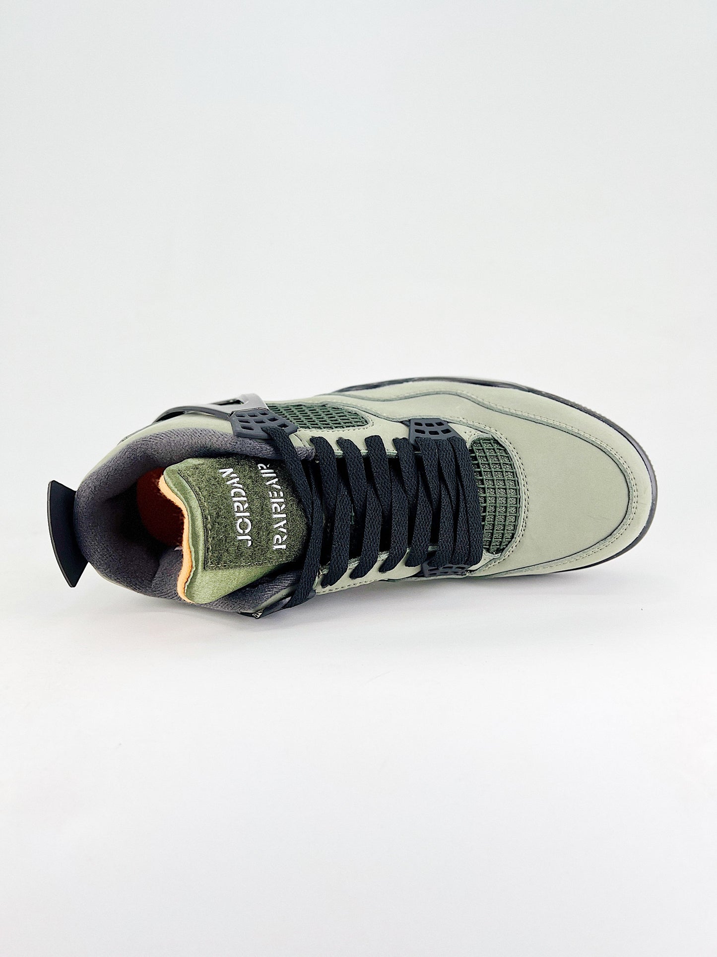 Air Jordan 4 Retro – Undefeated Olive Edition