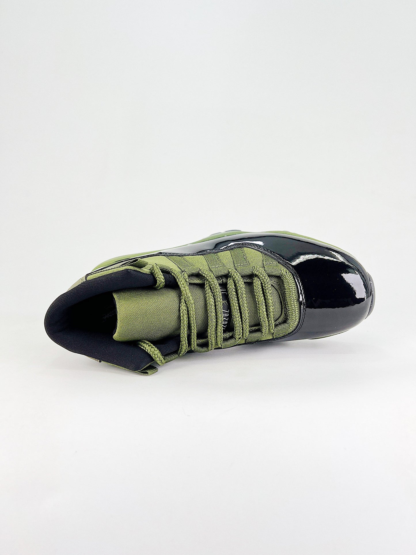 Air Jordan 11 – Olive Black Edition
