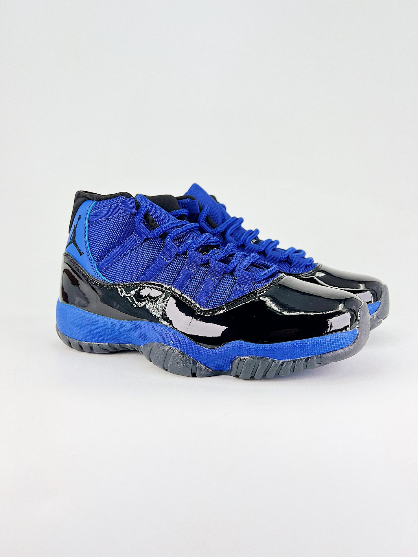 Air Jordan 11 Retro Low – Blue Royal Edition