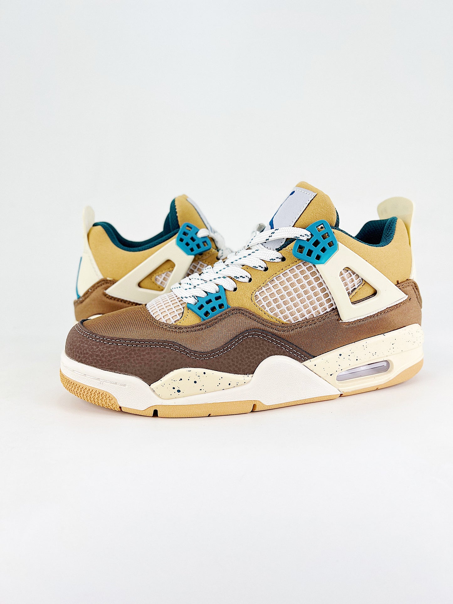 Air Jordan 4 – Union Desert Moss Edition