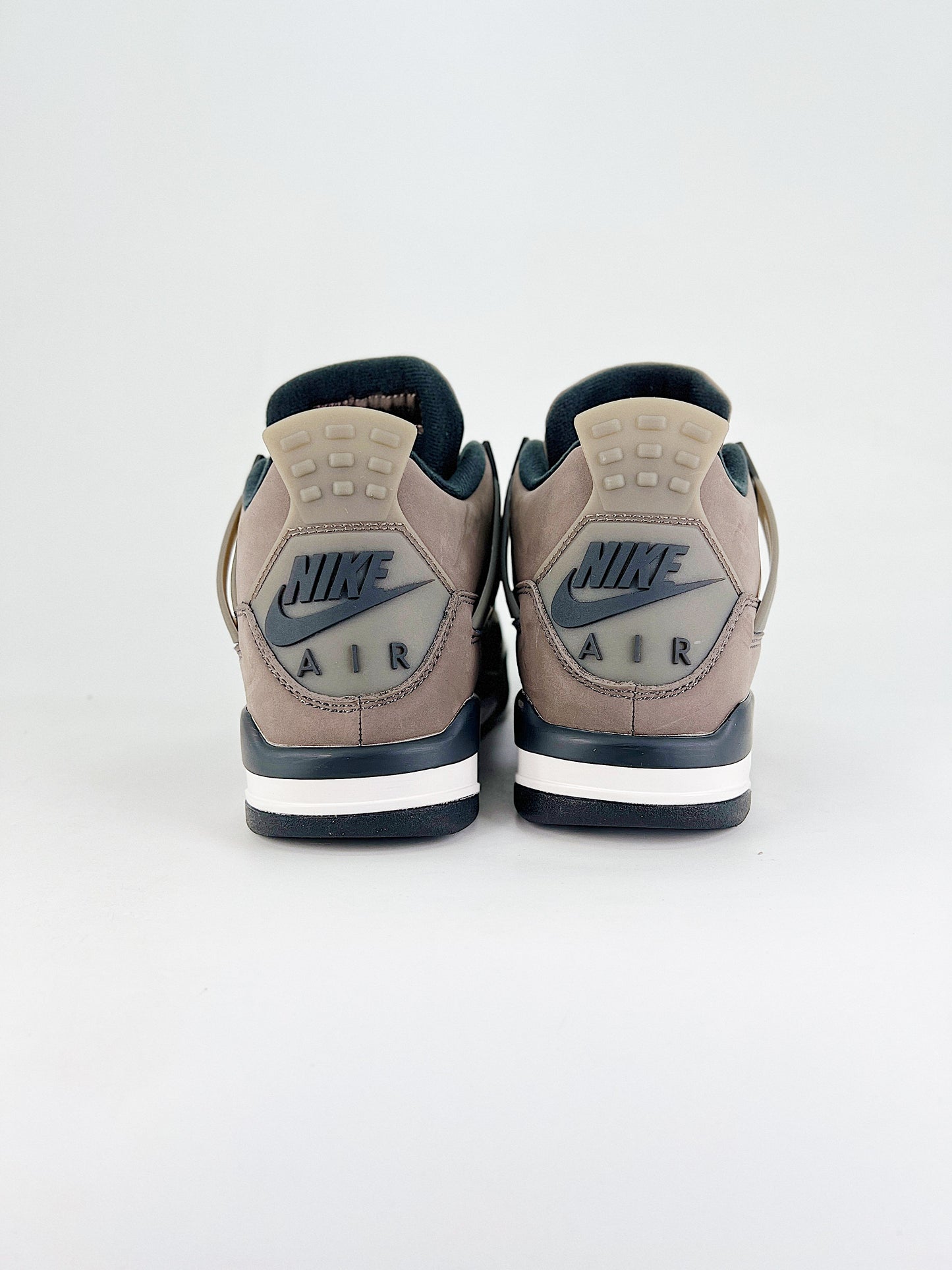 Air Jordan 4 – Taupe Haze Edition