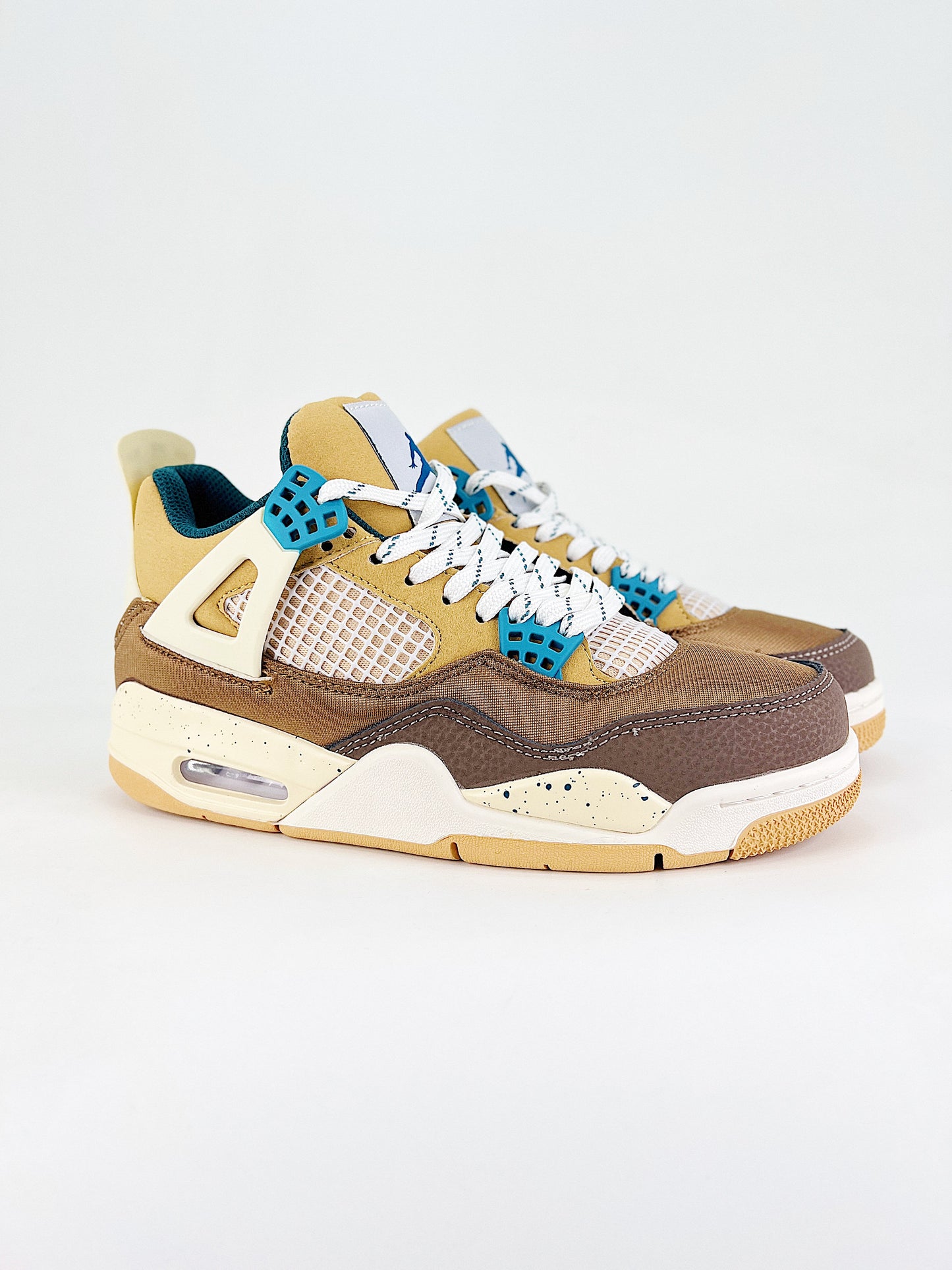 Air Jordan 4 – Union Desert Moss Edition