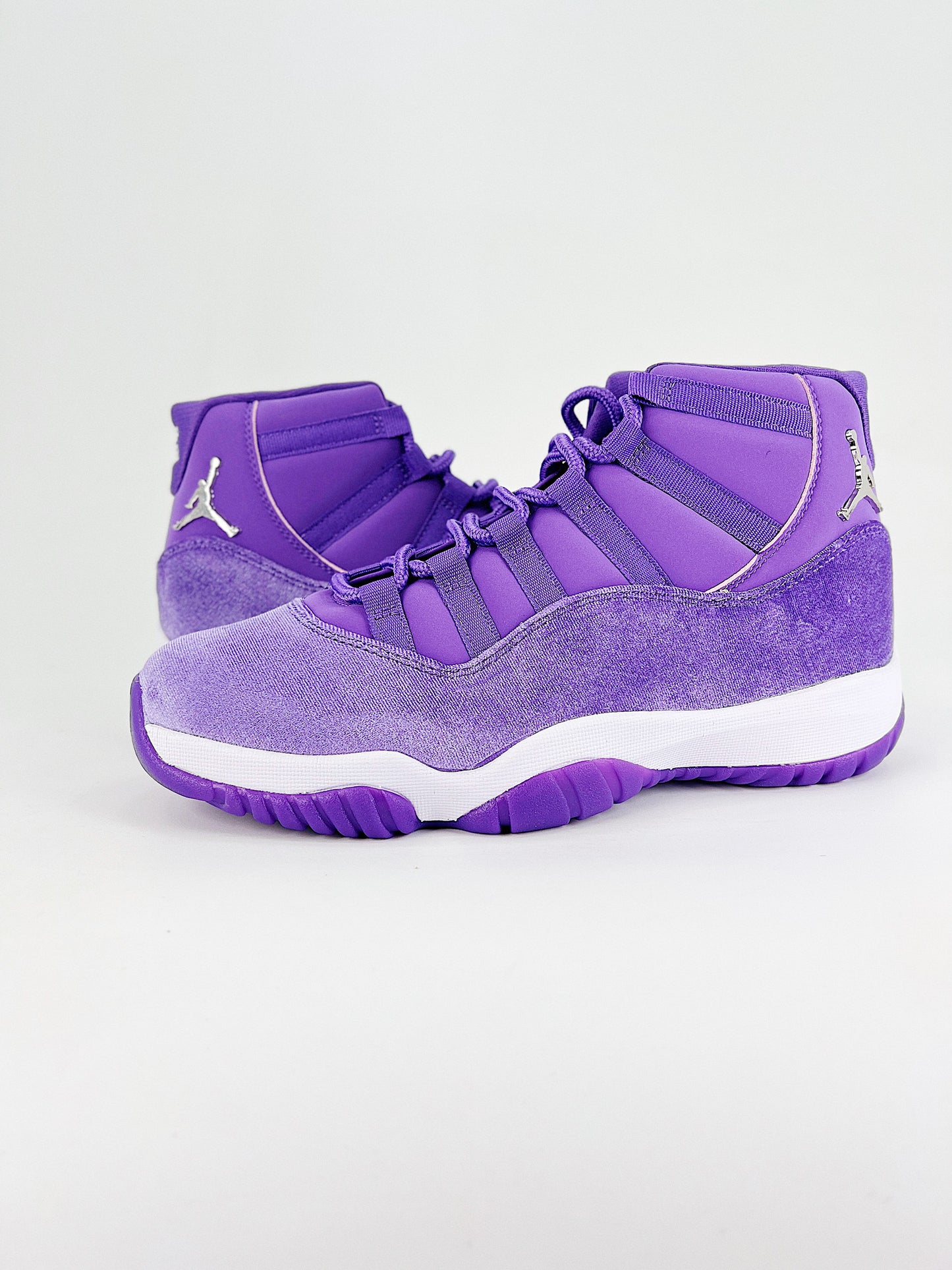 Air Jordan 11 Purple Royale – Edição Limitada