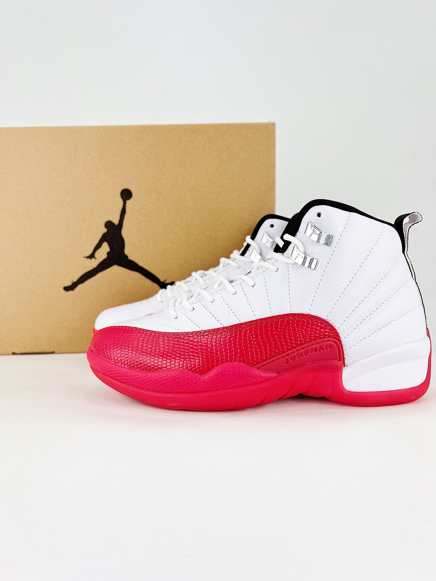 Air Jordan 12 Retro 'Vivid Pink'