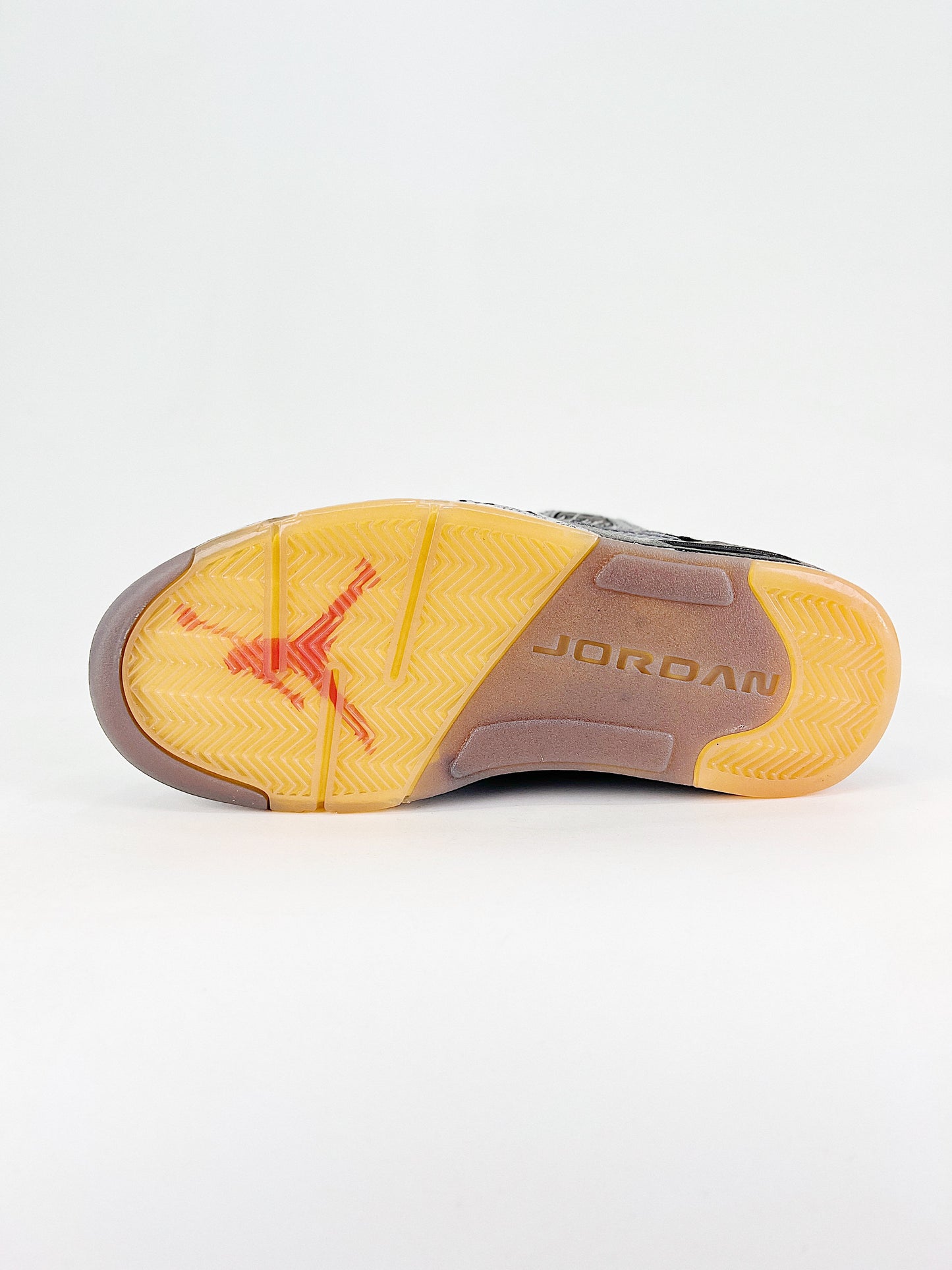 Air Jordan 5 Off-White “Black” – Edição Especial