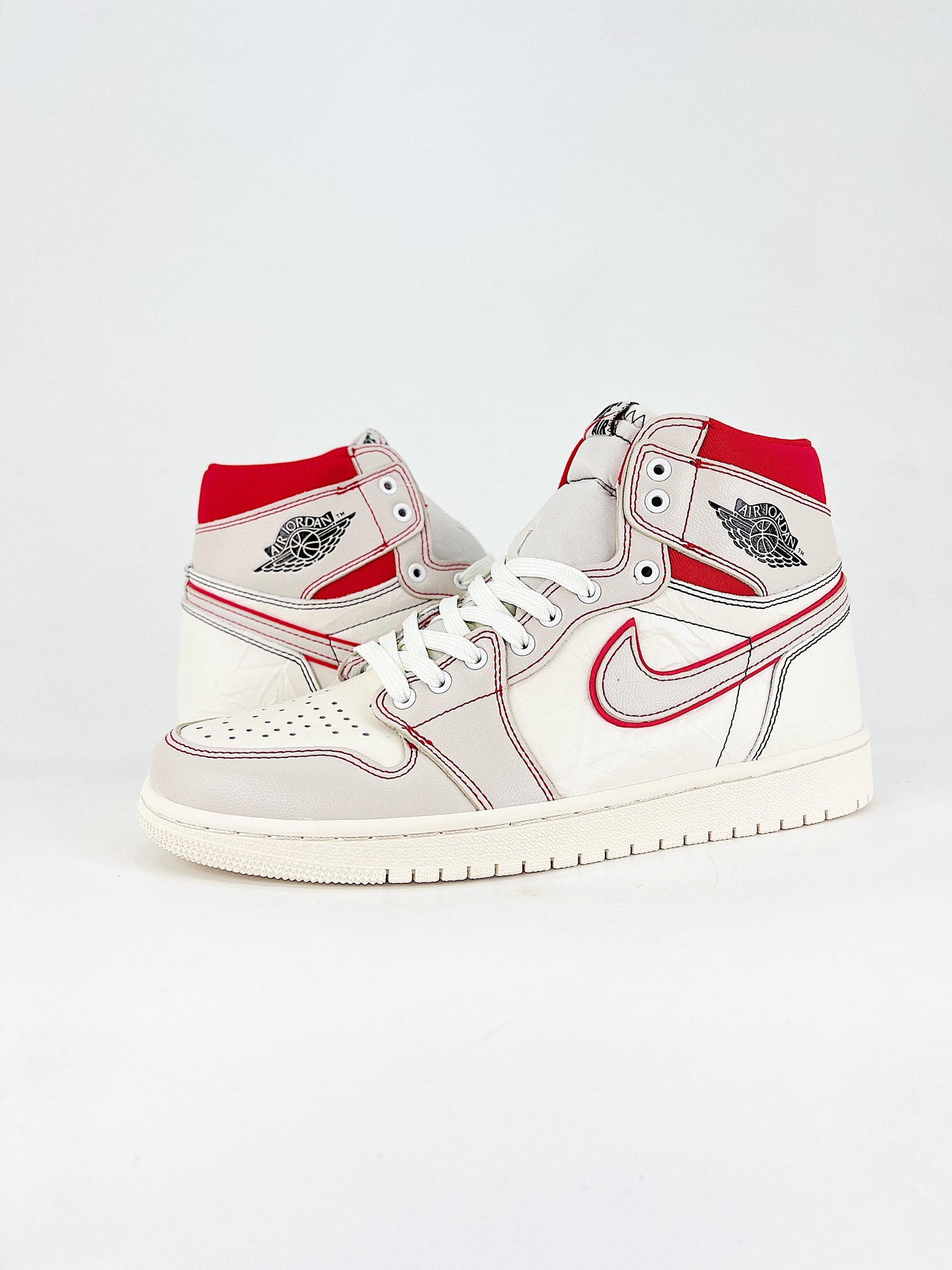 Air Jordan 1 High OG 'Phantom'