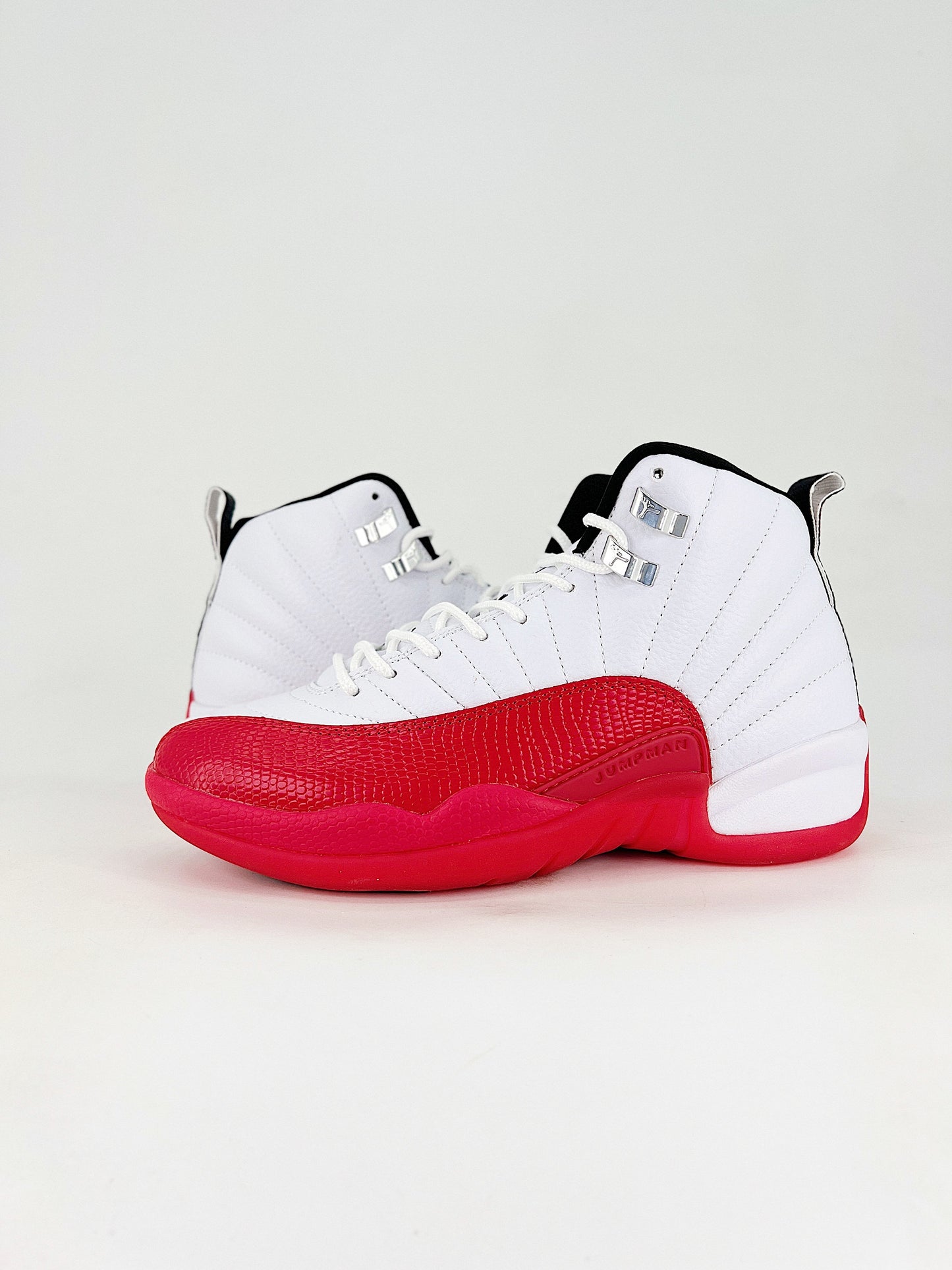 Air Jordan 12 Retro 'Vivid Pink'