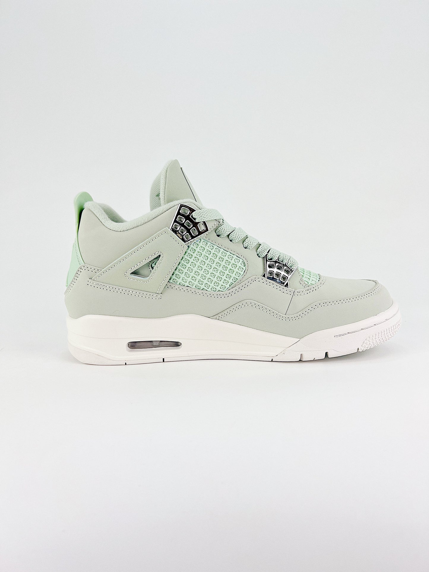 Air Jordan 4 Retro – Mint Frost Edition