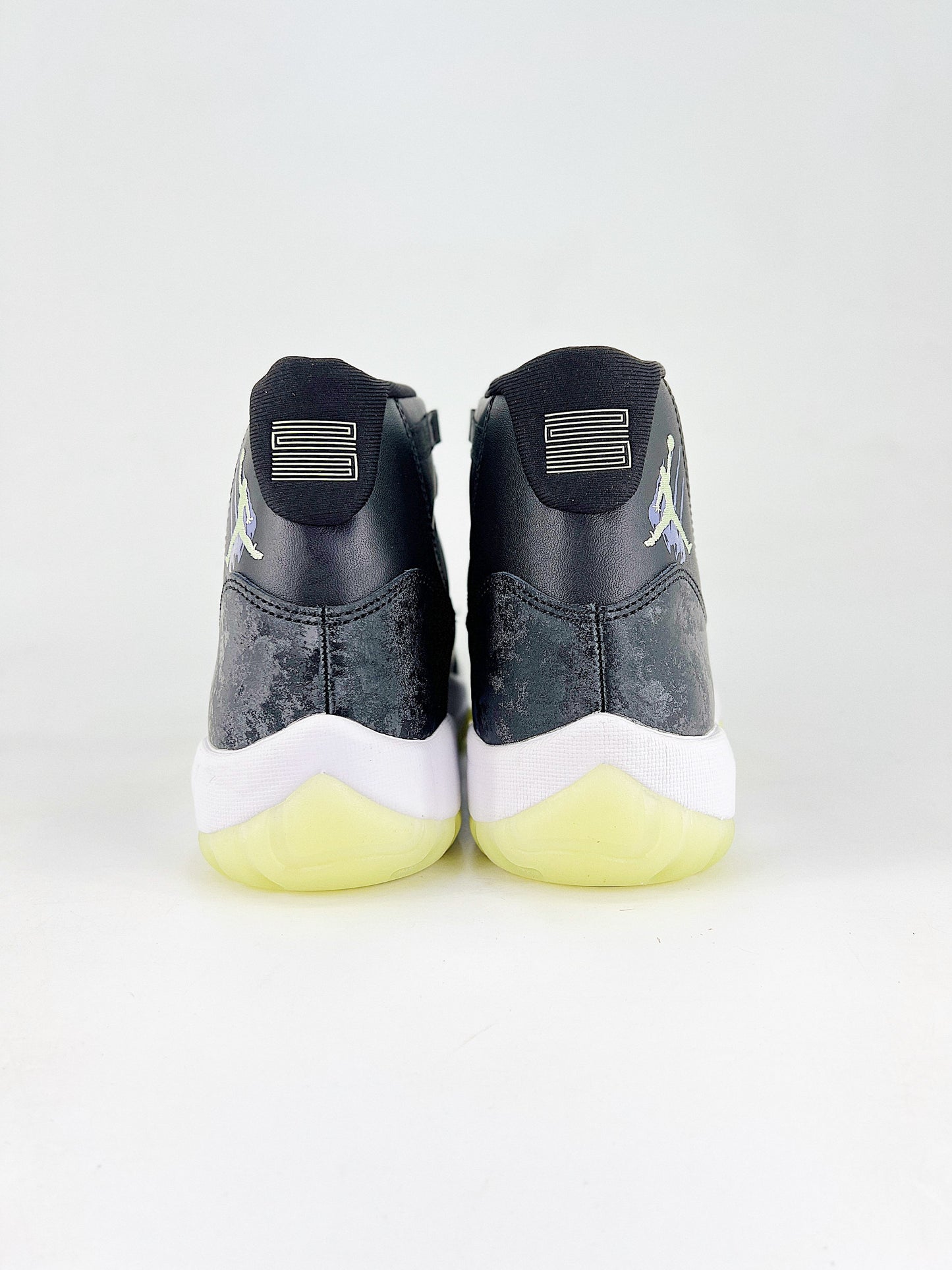 Air Jordan 11 'Black Marble'