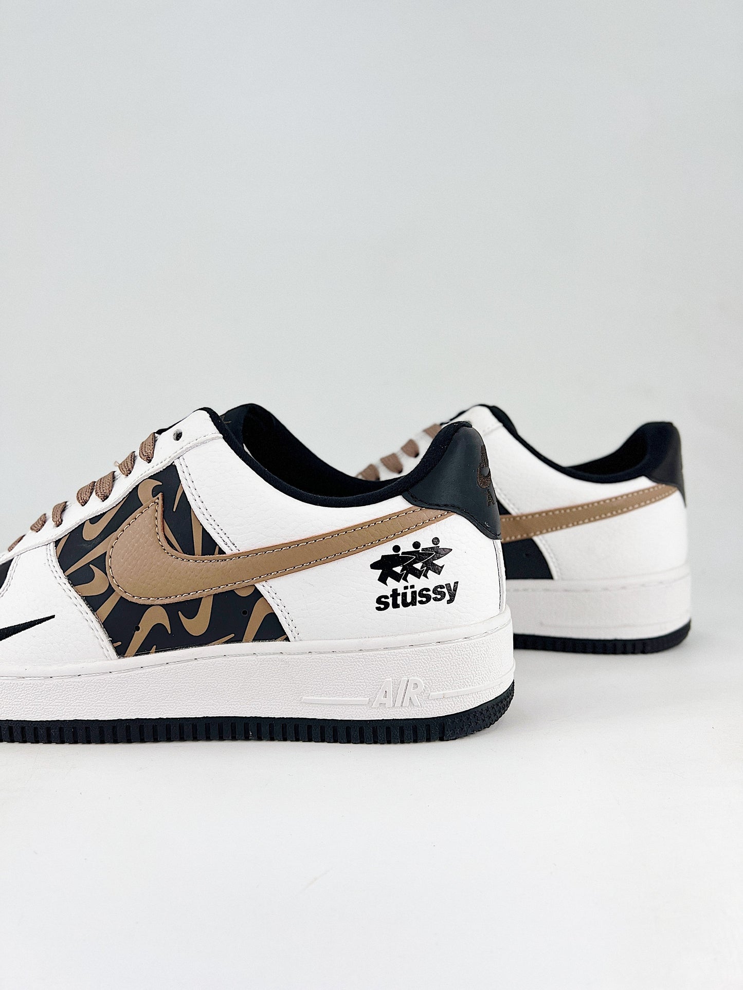 Nike Air Force 1 “Stüssy Desert”