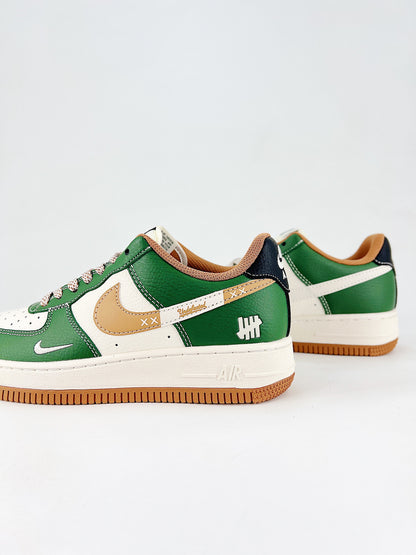 Nike Air Force 1 Low x Undefeated 'Dunk