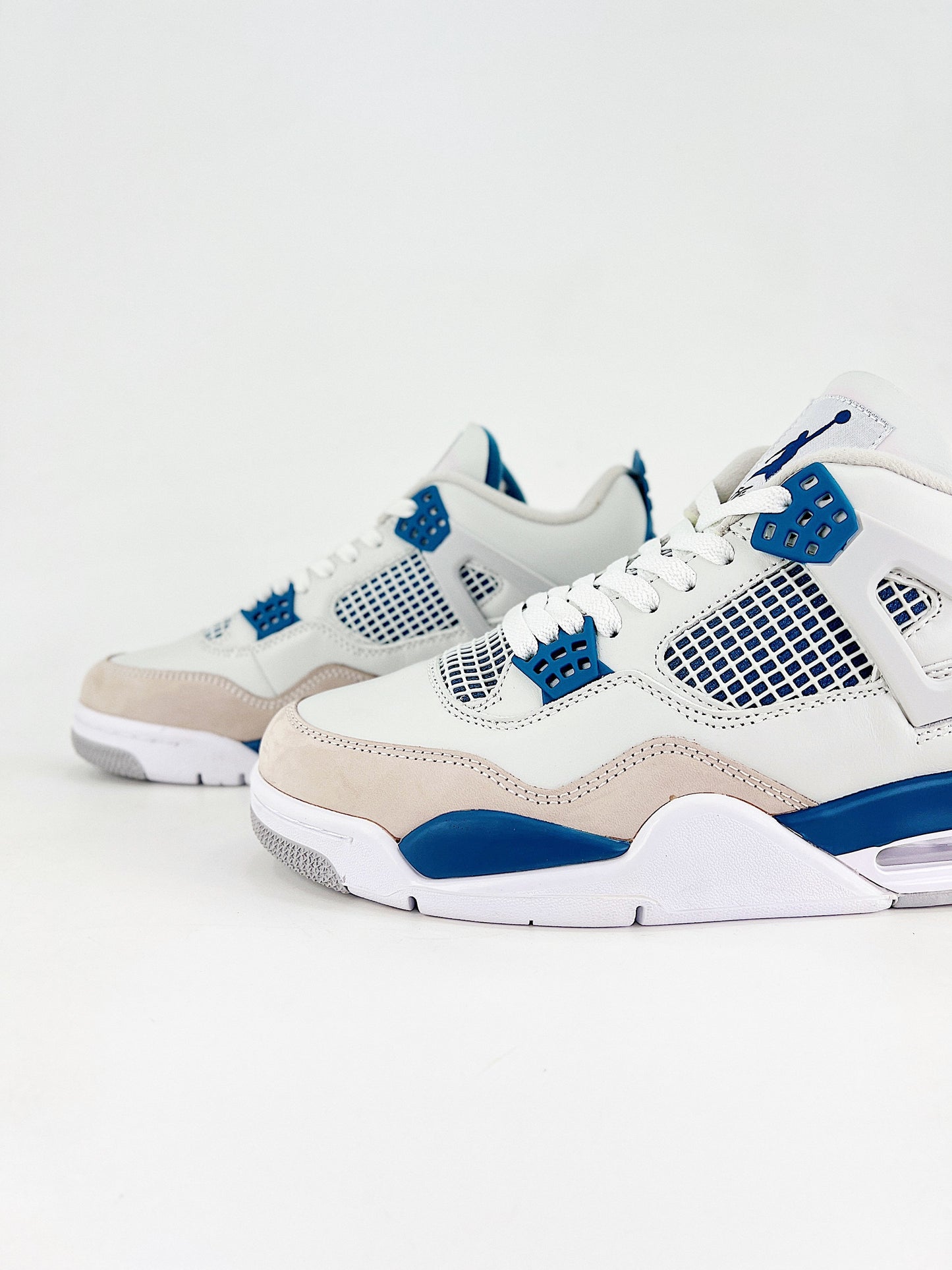 Air Jordan 4 Retro 'Military Blue'
