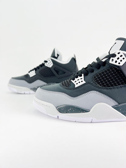 Air Jordan 4 Retro – Cool Grey Cement Edition