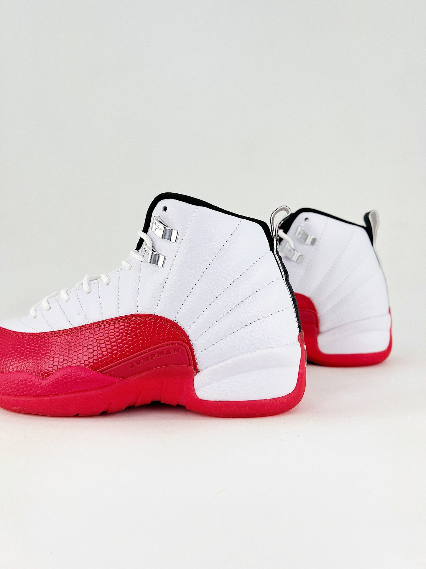 Air Jordan 12 Retro 'Vivid Pink'