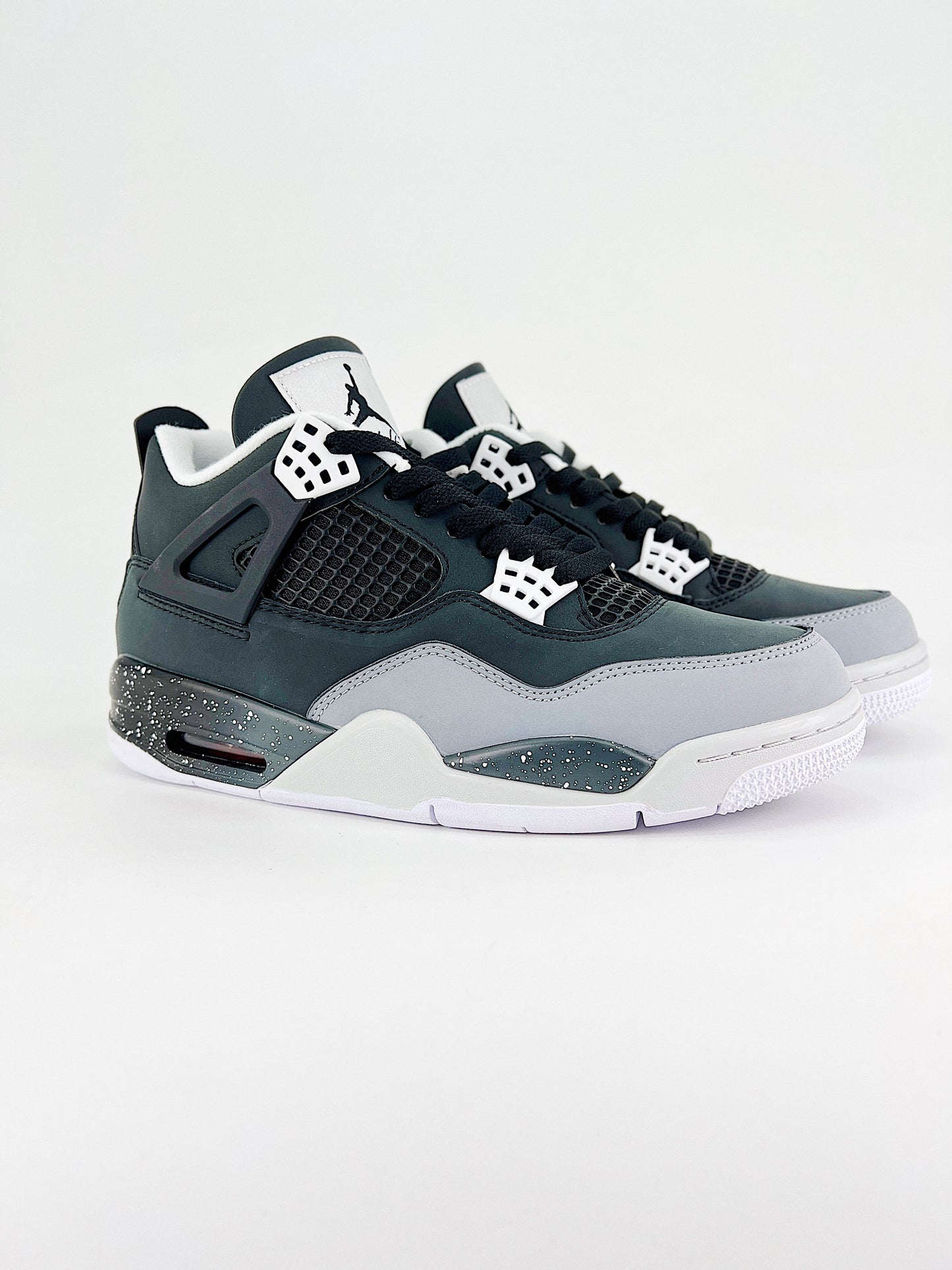 Air Jordan 4 Retro – Cool Grey Cement Edition