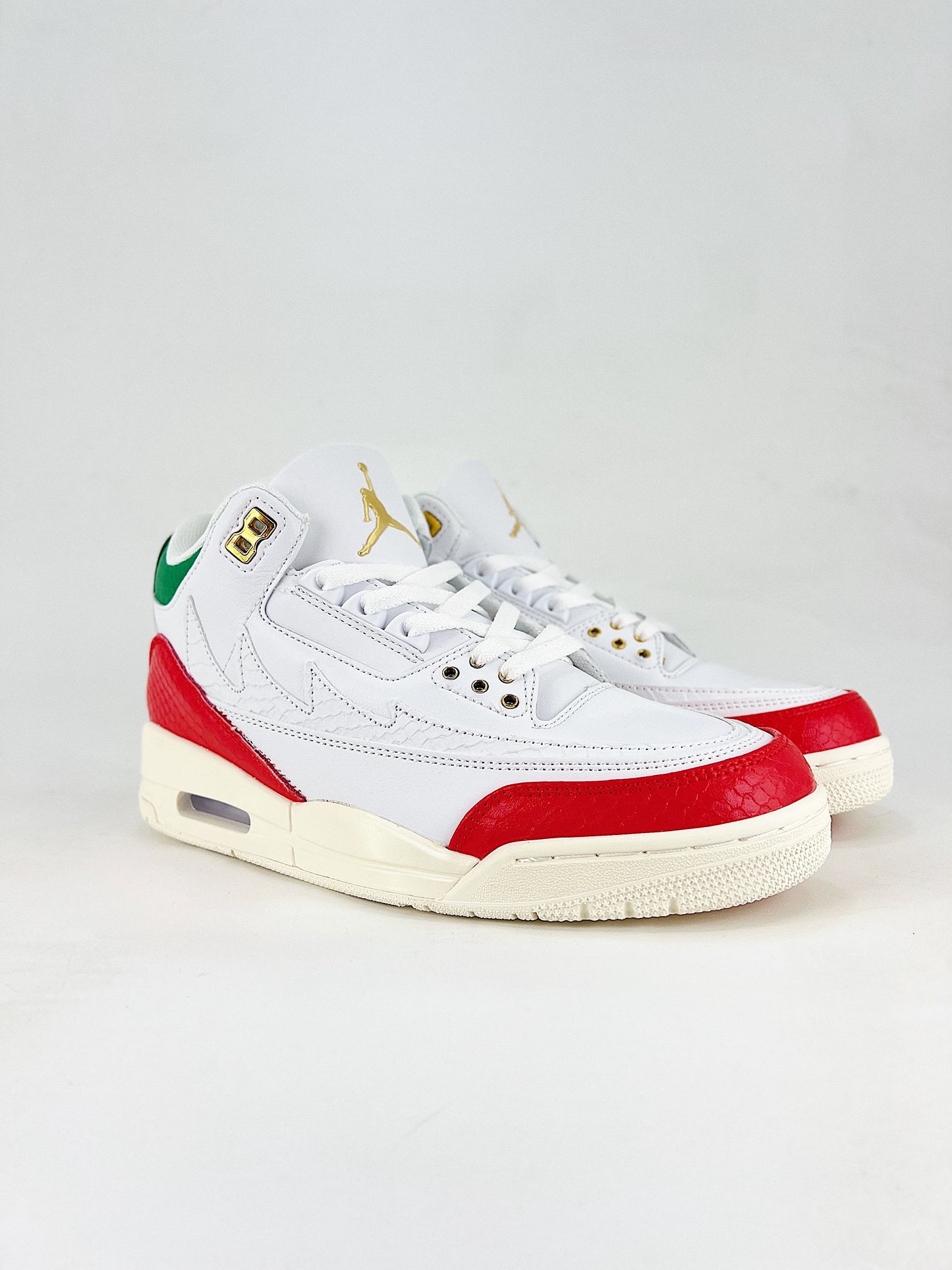 Air Jordan 3 Retro 'El Vuelo'