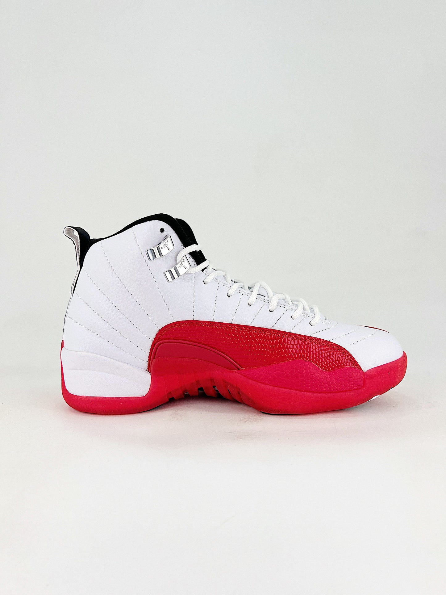 Air Jordan 12 Retro 'Vivid Pink'