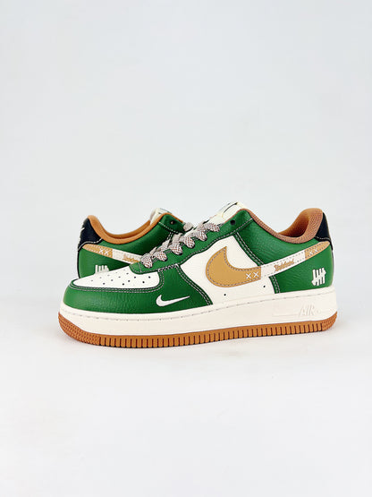 Nike Air Force 1 Low x Undefeated 'Dunk