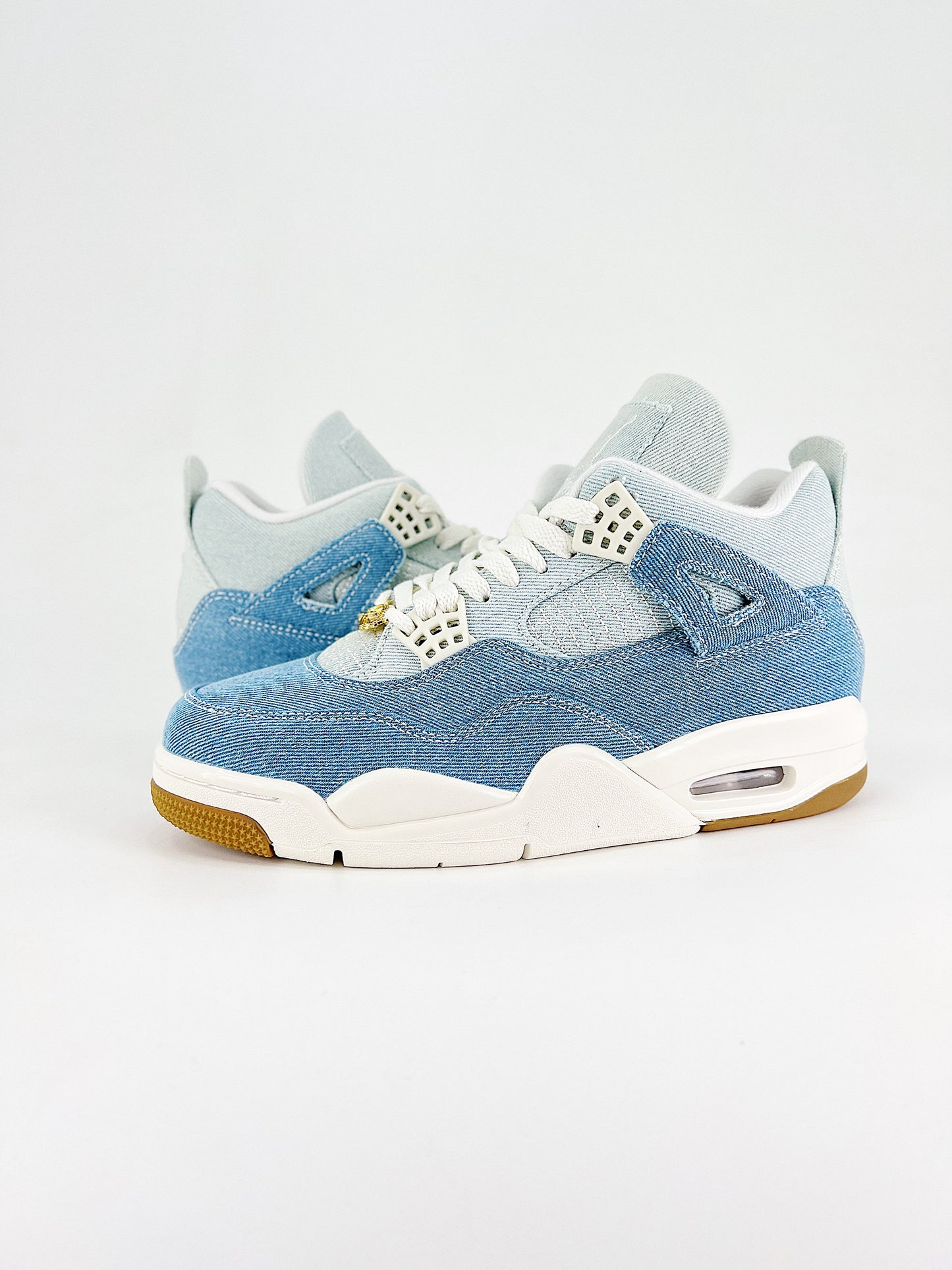 Air Jordan 4 Retro – Denim Sky Blue Edition