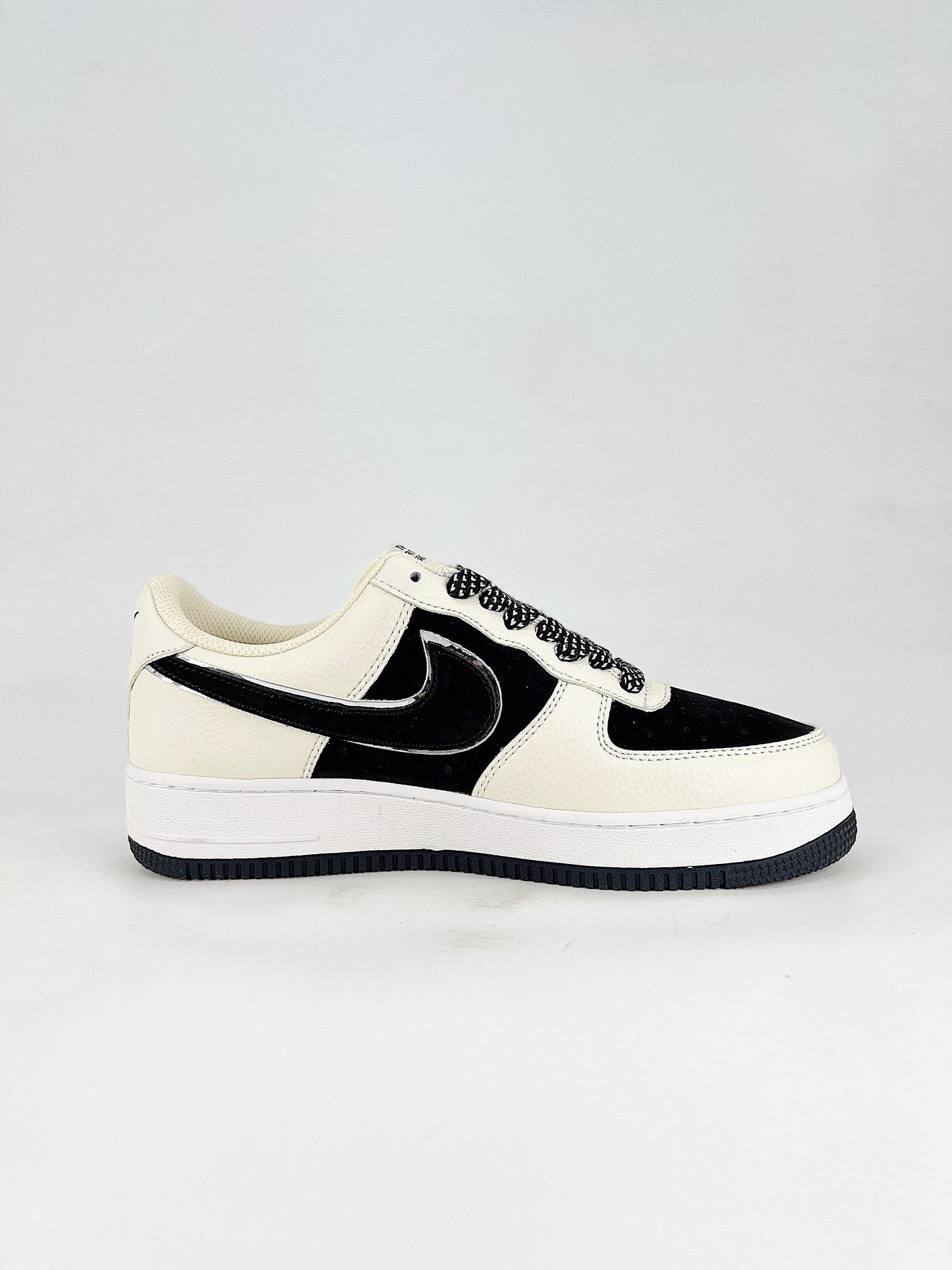 Nike Air Force 1 – The North Face x Gucci Edition