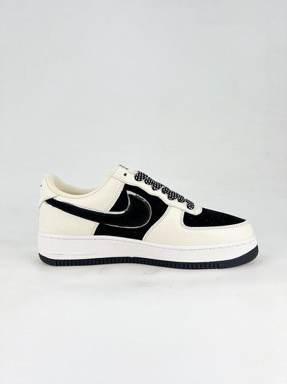 Nike Air Force 1 – The North Face x Gucci Edition