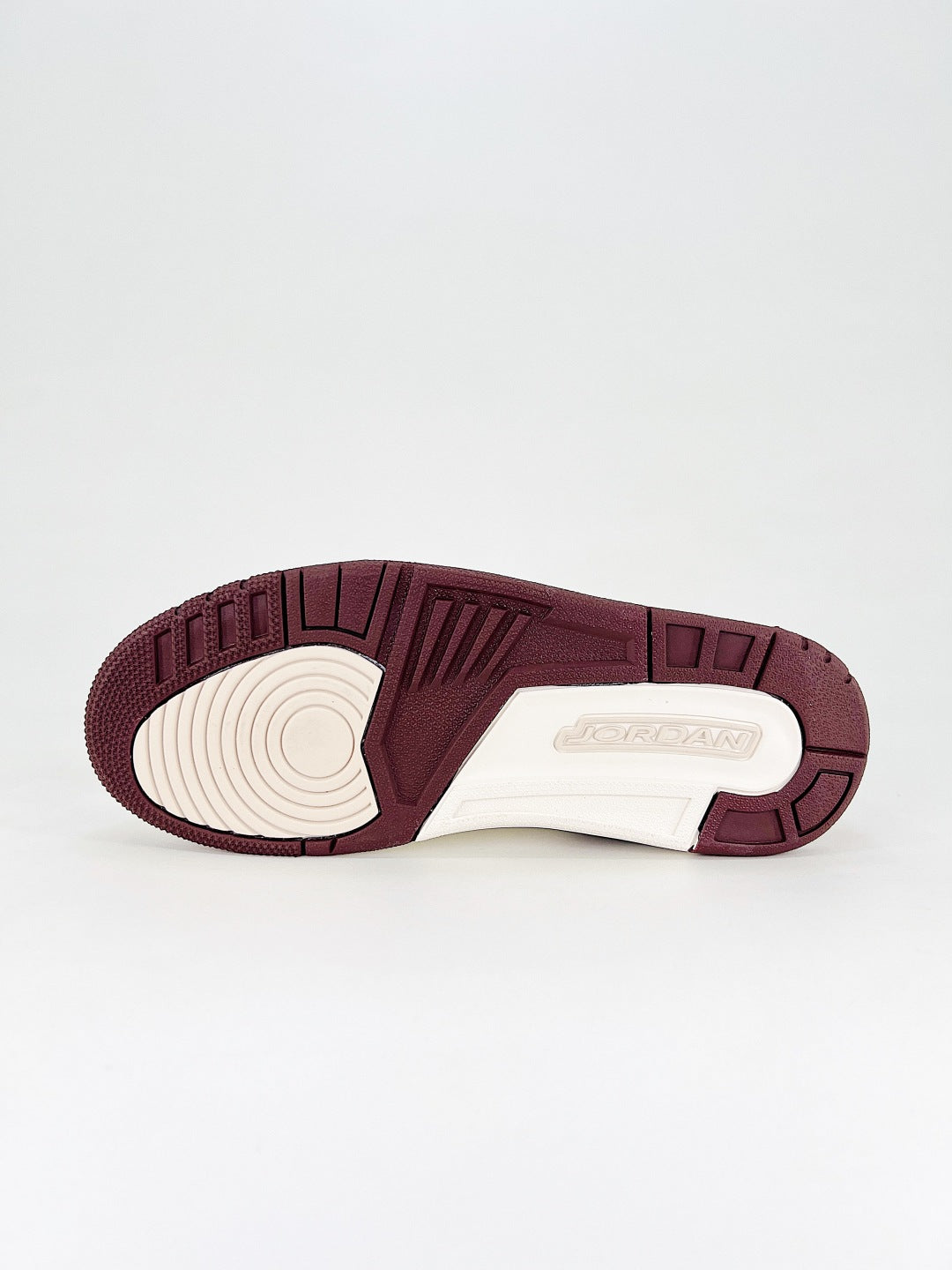 Air Jordan Legacy 312 – Edição Dourada/Vinho